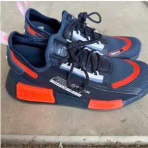 Adidas NMD Womens 6.5 or Mens/Boys 5